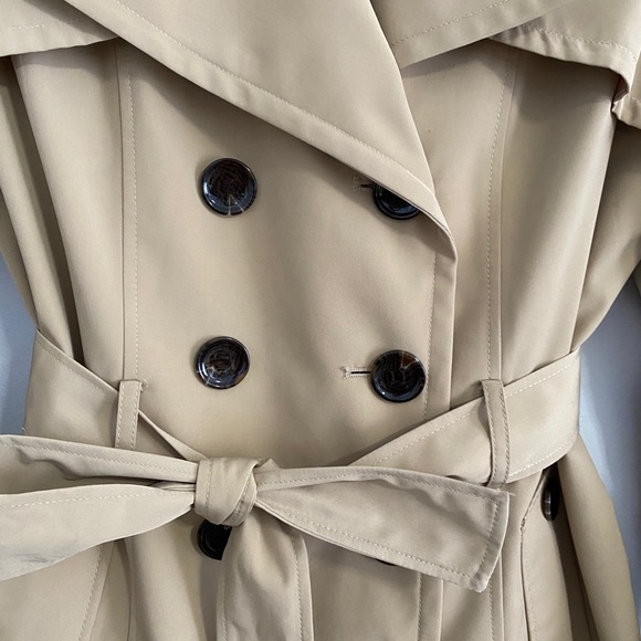 Calvin Klein Lightweight Women’s Jacket - Picture 6 of 8